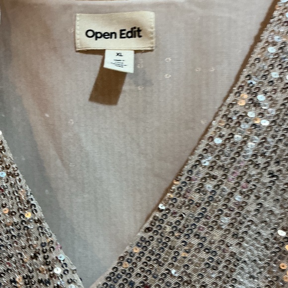 Open Edit Silver Sequin Women's Top - Picture 2 of 4
